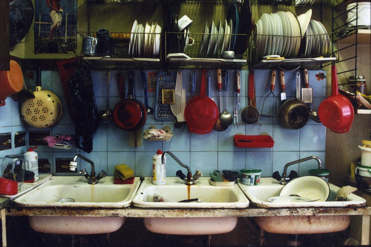 Community Kitchen, Saint-Petersbourg, 2002/2007. FRANCOISE HUGUIER