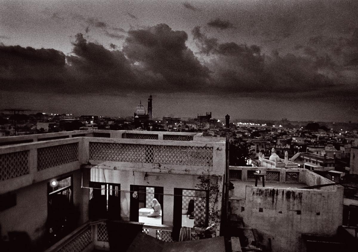 Prière du soir, Jama Masjid, Delhi, Raghu Rai, 1982.
