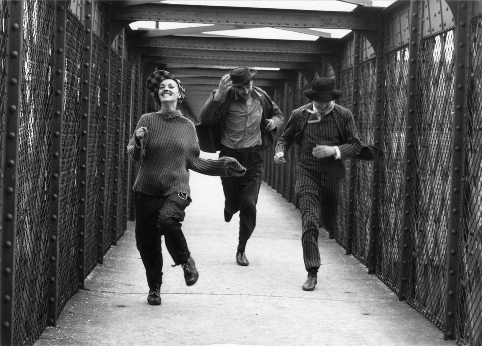 Jules et Jim, François Truffaut, 1961. Mercredi 26 avril 1961, 9 heures, Passerelle de Valmy, Charenton-le-Pont.