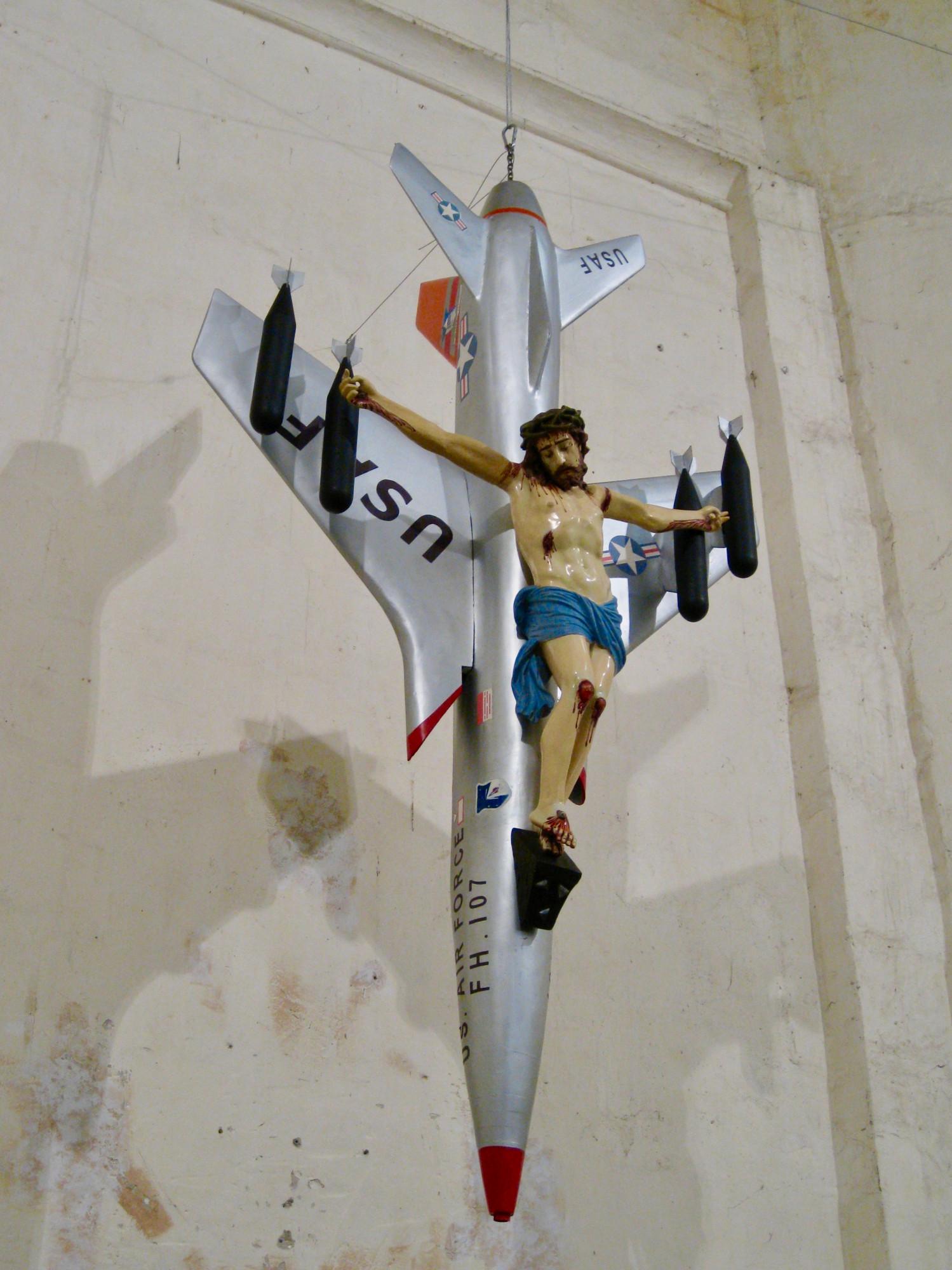 Crucifix / Leon FERRARI.jpg