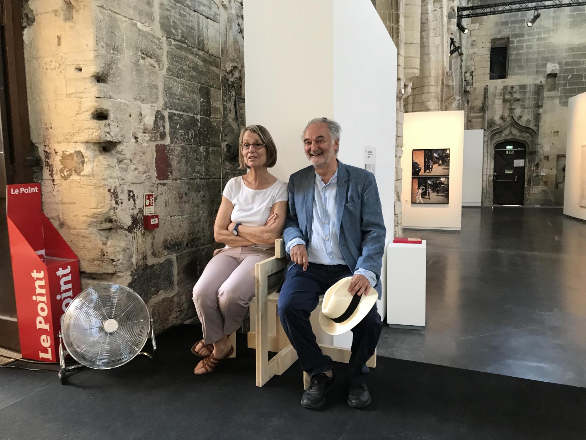 Françoise Nyssen et Jacques Attali dans l'exposition Paul Graham