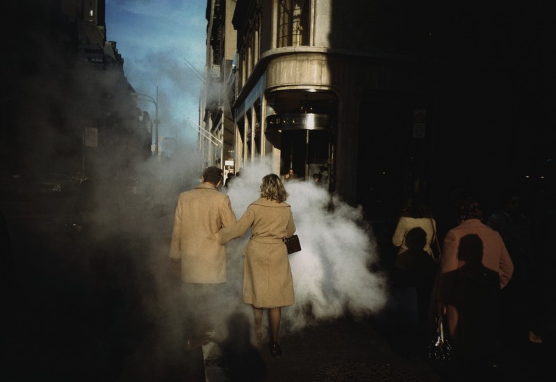 Couple au manteau camel sur Street Steam, New York, 1975