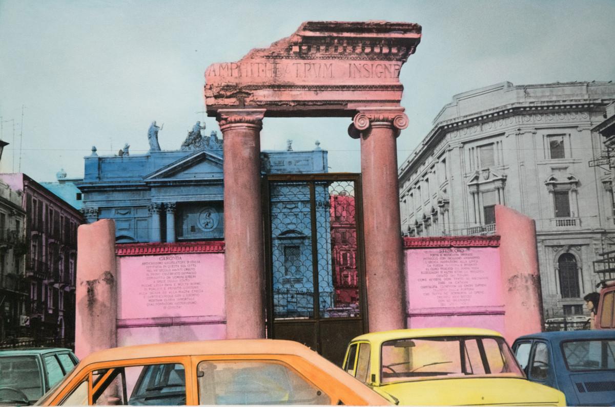 Elizabeth Lennard. Columns in Catania, silver gelatin print with color enhancement, 1982. Courtesy of the artist.