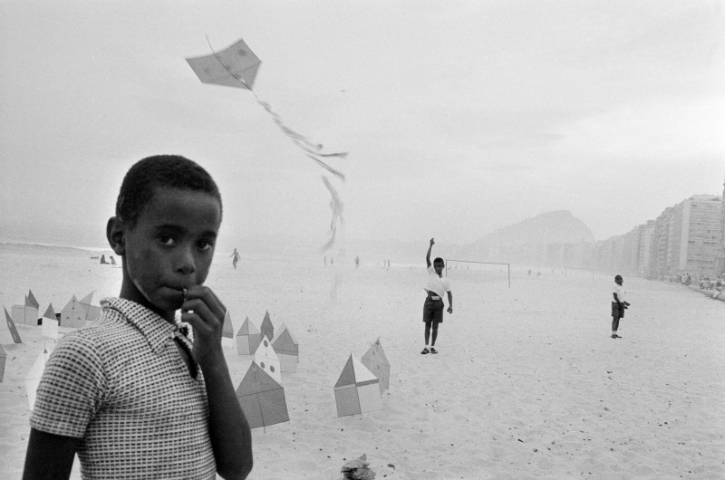René Burri, Brazil, Rio de Janeiro, plage de Copacabana, 1958