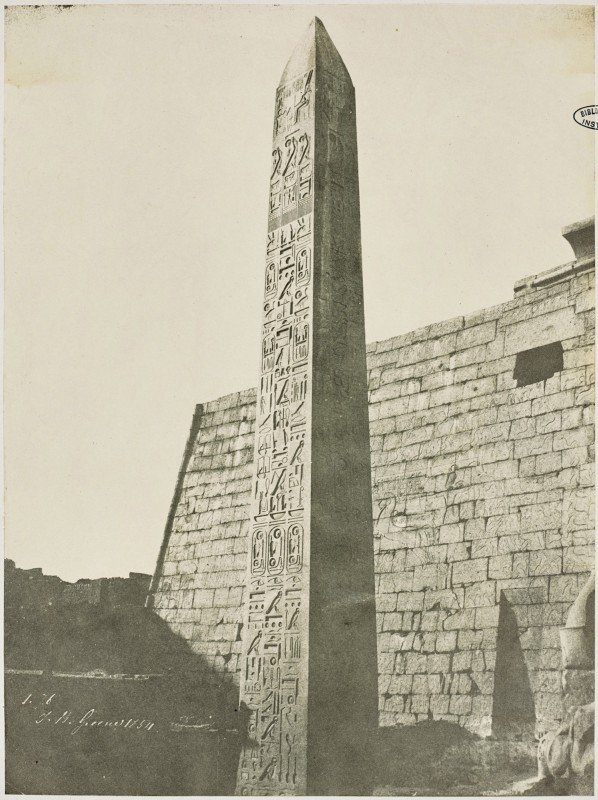 John B. Greene (1832-1856), Louxor. Obélisque. Côté Nord. Planche 70 de l’album Sculptures et inscriptions égyptiennes. 1853-1854.