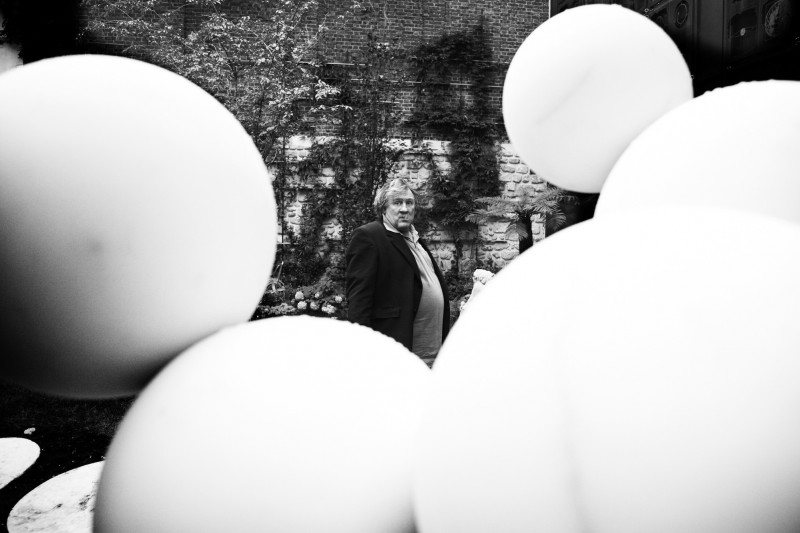 Vincent Pérez, Balloons, Gérard Depardieu, Paris, 2012.