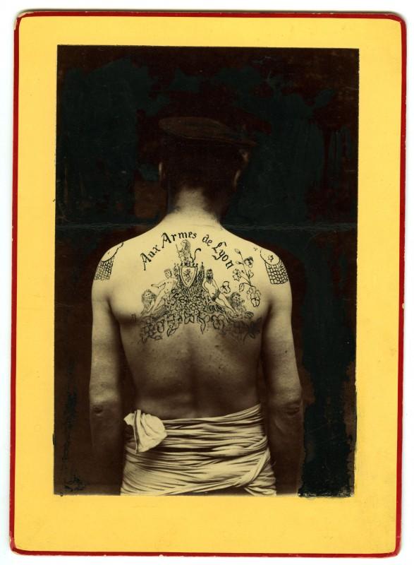 Charles Perrier, Back Tattoo, “Aux armes de Lyon”, 1898-1899. Courtesy of the Musée du Vieux Nîmes.