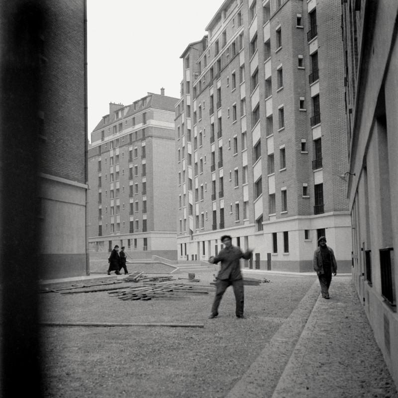 Charlotte Perriand, Low-income housing on the boulevard des Maréchaux, 1936. Charlotte Perriand archives/ADAGP 2021.