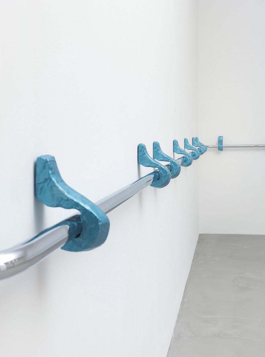 Nairy Baghramian. Handrail, 2014. Photo by Jens Ziehe. Courtesy of the artist/Marian Goodman Gallery/Kurimanzutto.