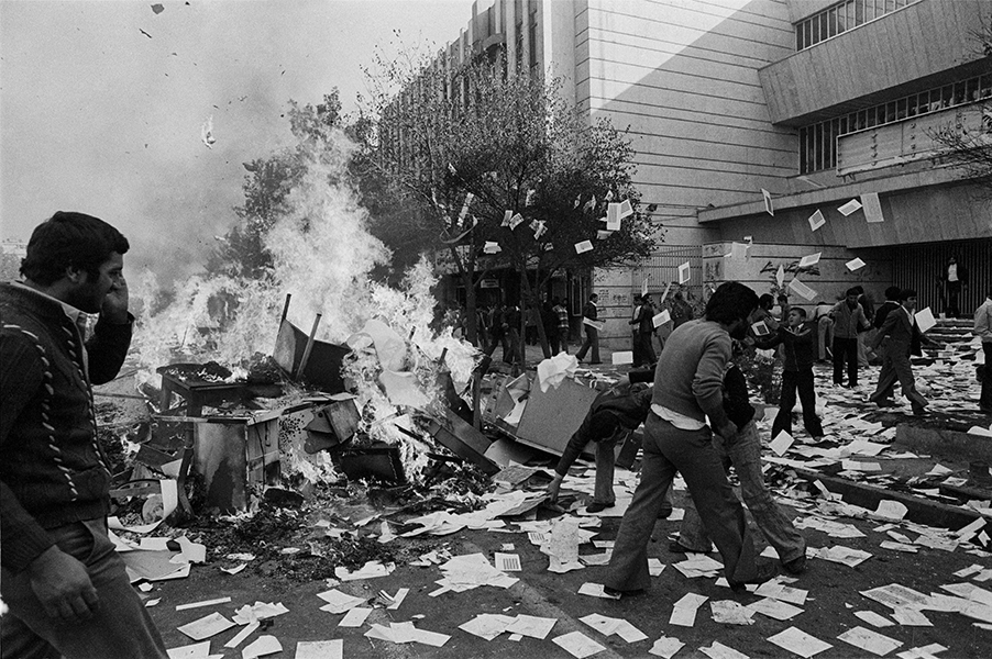 Revolution, 4 Novembre 1978